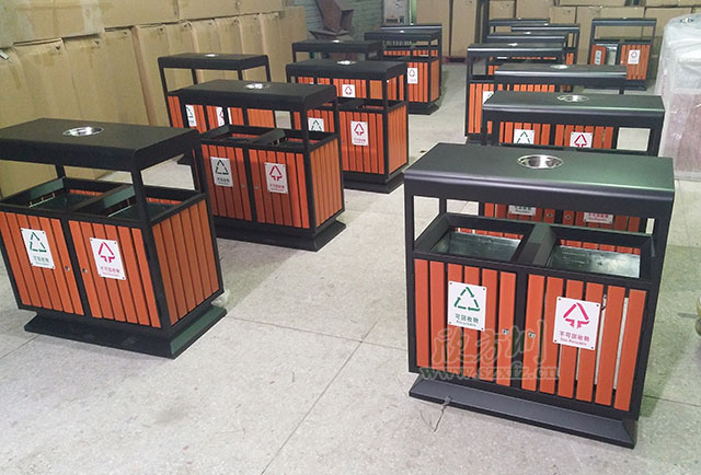 天津更新鋼木垃圾箱、細(xì)微之處盡顯文明